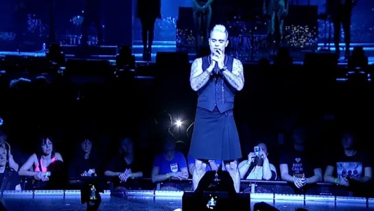 Robbie Williams No regrets live in Paris