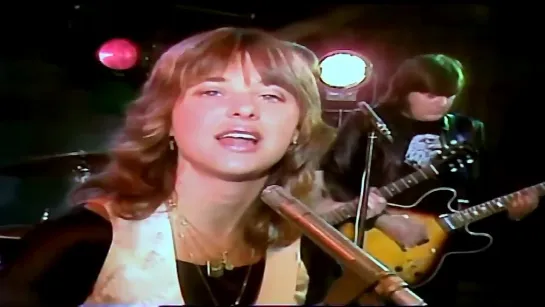 Suzi Quatro - She's in Love with You (Official Promo Video) © 1979