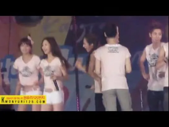 [Fancam] 100821 Yuri SNSD@SM TOWN 2010 Seoul