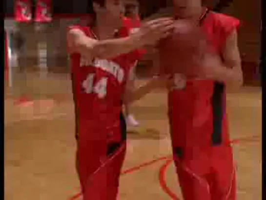 High School Musical 1- Get'cha head in the game