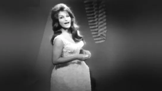 Dalida - Avec Une Poignée De Terre 🎙 Back To 61' Juke Box American Version 🎼