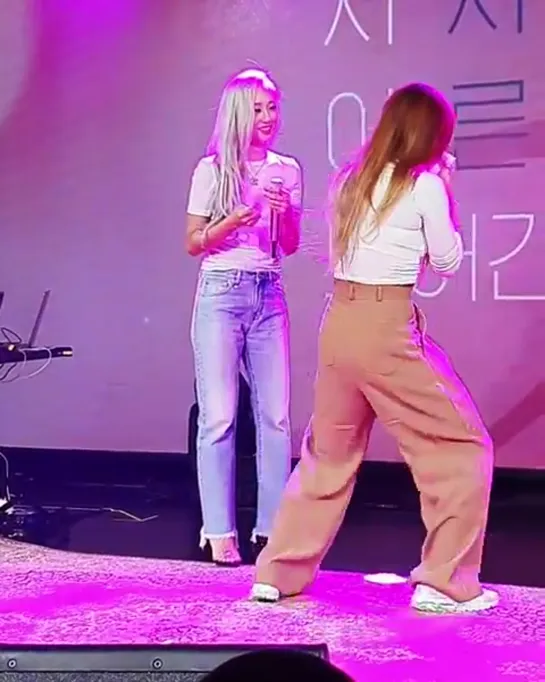 [FANCAM] 190928 HYOLYN @ HYOLYN THEATRE LIVE [Slowly... Becomin' A Grown Up]