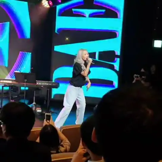 [FANCAM] 190927 HYOLYN - BAE @ HYOLYN THEATRE LIVE [Slowly... Becomin A Grown Up]