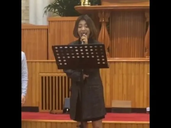 Luna Singing at a Church (141130)