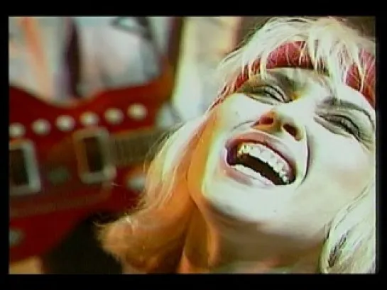 Blondie - Die Young Stay Pretty