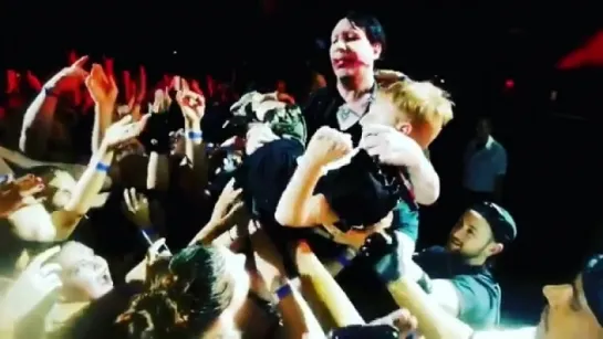 Marilyn Manson - The Beautiful People [Instagram: "I caught the spooky kid"]