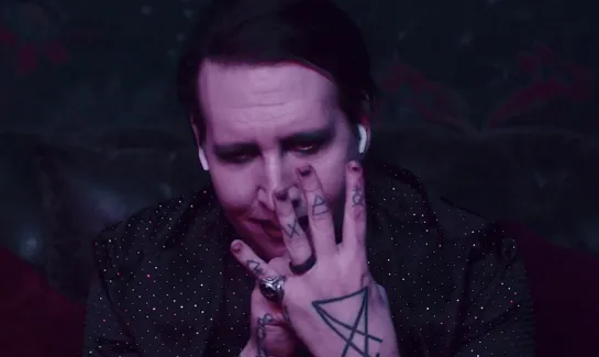 Marilyn Manson confirmed his engagement with Lindsay Usich (Apple Music)