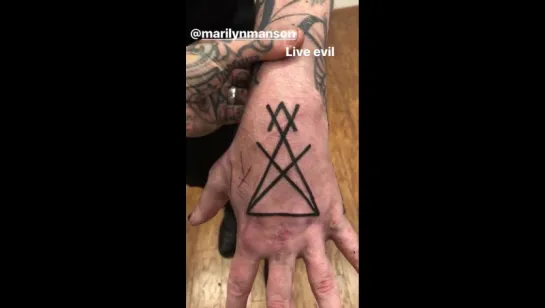 Marilyn Manson got new tattoos [02.06.2017]