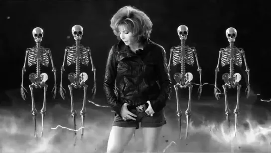 Mylene Farmer - C'est Dans L'air [2009]