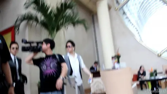 [FANCAM] JANG GEUN SUK IN SINGAPORE 24_⁄04_⁄10 (HOTEL)