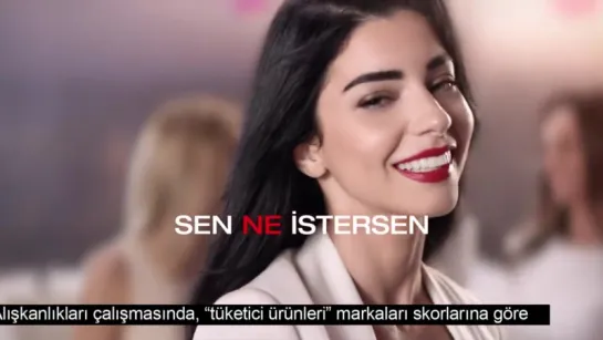 Merve Bolugur.Maybelline NY.Reklam ruj(2)