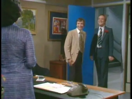 Mind Your Language -2x03 - Brief Re-Encounter.