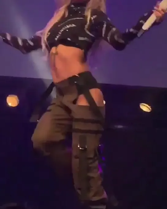 [FANCAM] 190529 HYOLYN - BAE @ 2019 1st World Tour TRUE (Berlin)