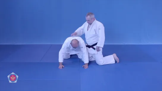 ude-hishigi-hara-gatame