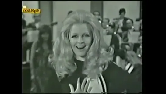 Patty Pravo ♫ La bambola ♪ 1968