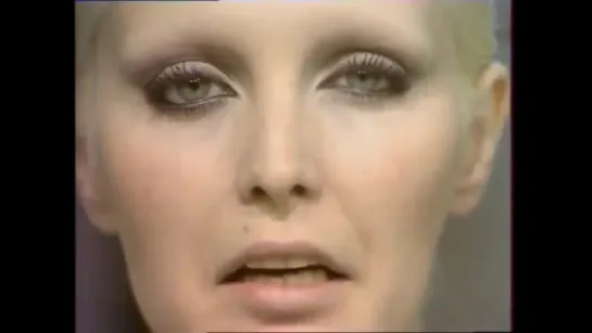 Patty Pravo ♫ Non andare via ♪ 1970