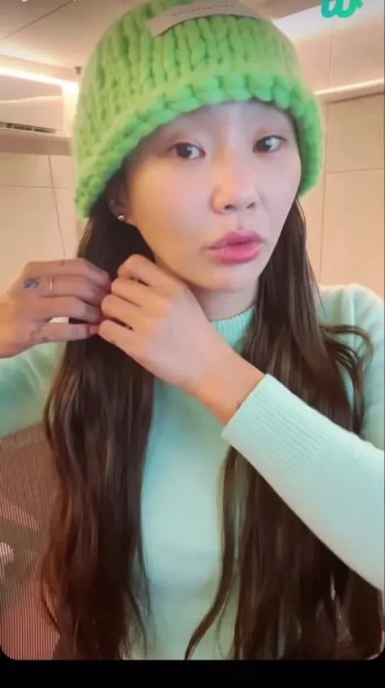 [WEVERSE LIVE] 230223 Херин провела прямую трансляцию в приложении Weverse