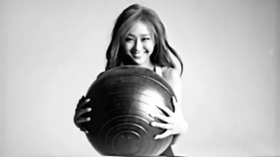 [PHOTOSHOOT] HYOLYN @ Harpers Bazaar (June issue)