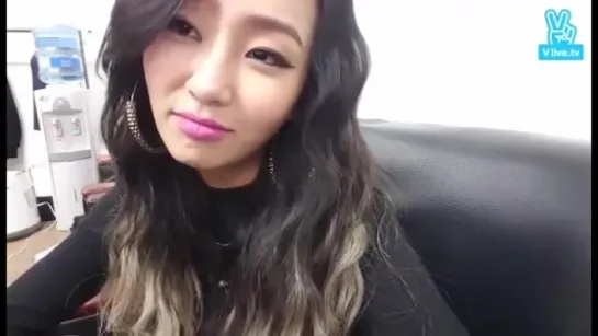 151031 HYOLYN (with K.Will) @ The Voice Concert in Busan (backstage) on V Part 1/3