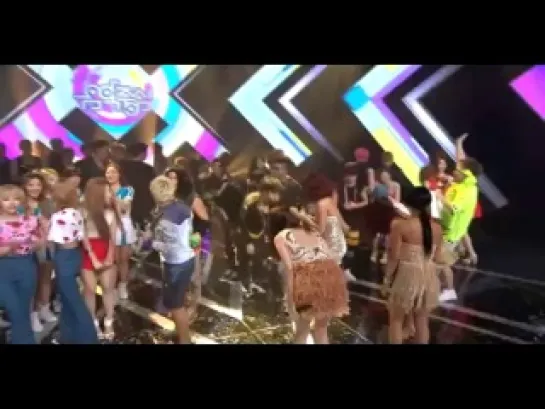 130629 - MBLAQ's Thunder & Sistar's Hyorin Interaction