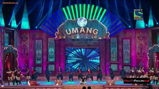 Umang 2015 - выступление Варуна Дхавана