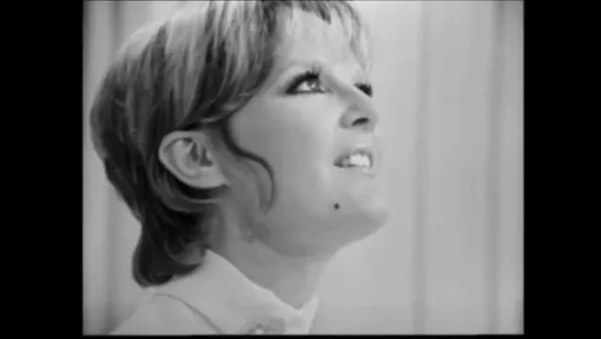 Petula Clark ♫ Cest mon cœur qui chante clair ♪ 1969