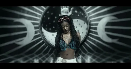 Azealia Banks - Yung Rapunxel (KlipManiya)