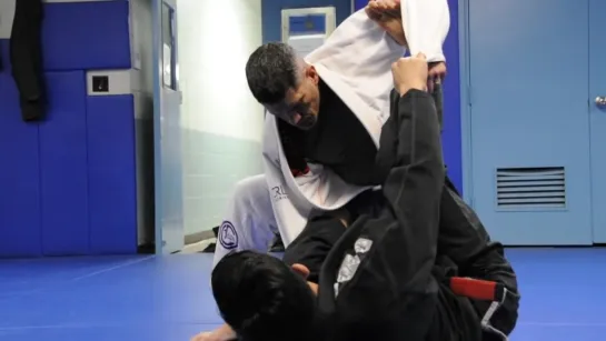 Spider Guard _ Sweeps 1, 2, 3 and Triangle with Professor Kris Kim, Seoul, Korea