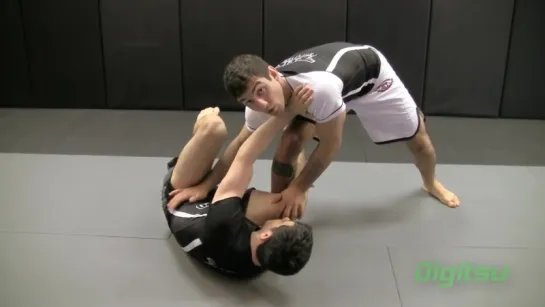 Lucas Lepri - Reverse De La Riva Guard Pass