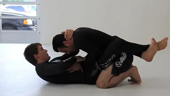 Rafael Mendes. Armdrag from closed guard.