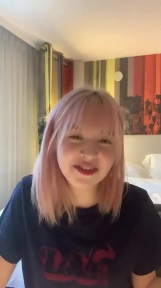 NMIXX Lily sings her favorite LOONA song yyxy - love4eva