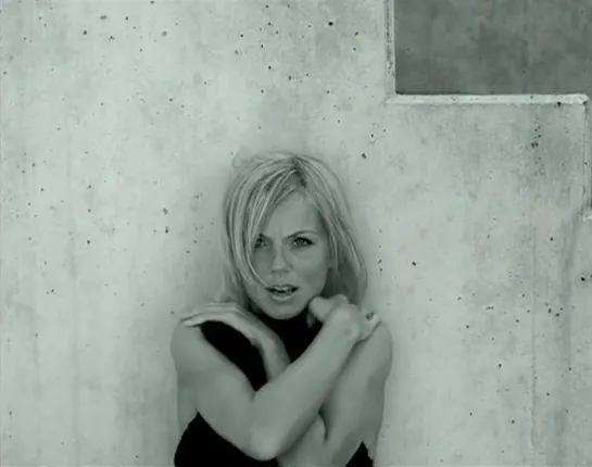 Geri Halliwell - Calling (2001) HD