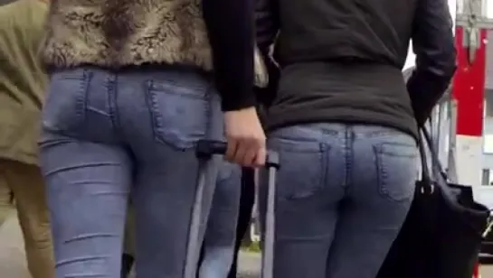 Candid - 1 Sexy Teen Ass In Tight Jeans