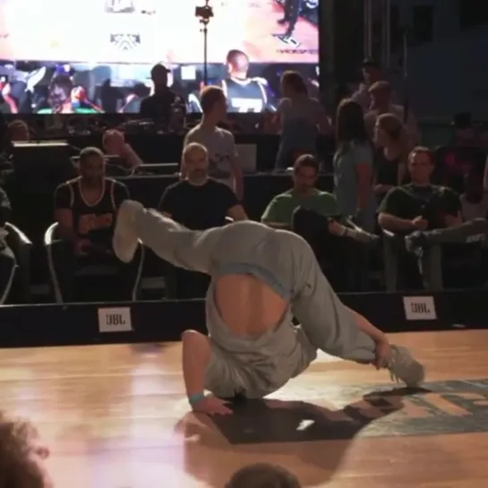 BBoy Cheerito (Illusion Of Exist). Power moves