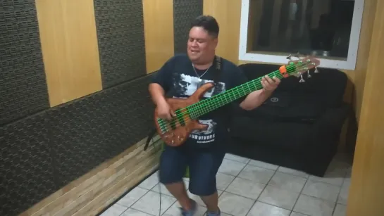 Júnior Bass Groovador. Nirvana - Smells Like Teen Spirit