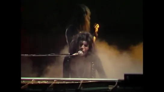 Queen - In The Lap Of The Gods... Revisited (Live 1975)