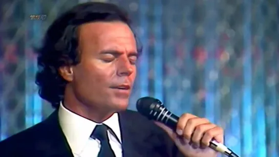 Julio Iglesias - Viens M'Embrasser