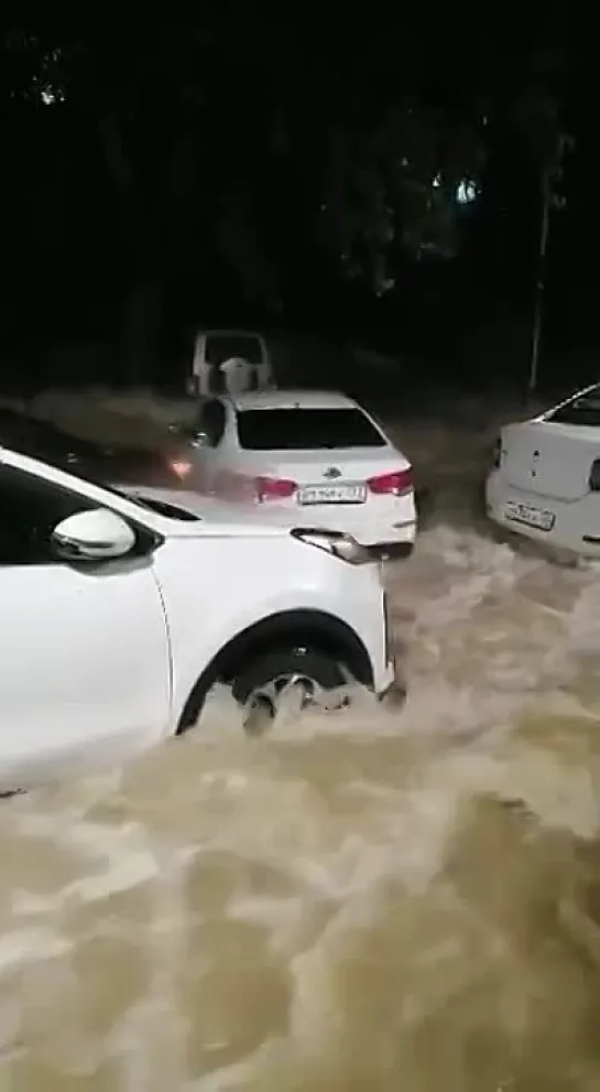 Кадры очевидцев из Сочи⛈