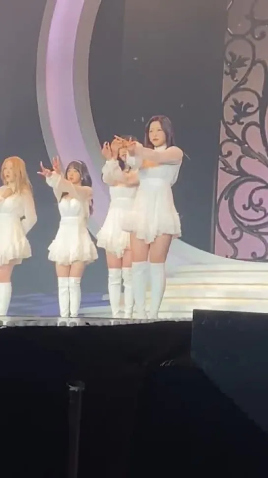 [SPOILERS] 220211 LOONA Concert: [LOOΠΔVERSE : FROM] Offline Day 1 -  Sonatine