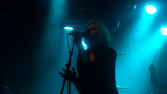 Aurora - Runaway @LondonCalling 16-05-15