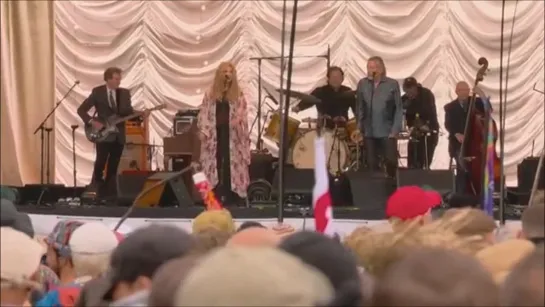 Robert Plant & Alison Krauss - Quattro (Live at Glastonbury, Worthy Farm in Pilton, Somerset, England on 24 June 2022)