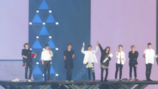 [FANCAM] 180602 EXO ElyXiOn in HK Day1- Angel 너의 세상으로 Ending