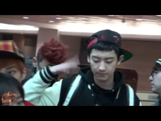 [FANCAM] 130413~15 Guangzhou Airport | Chanyeollie~