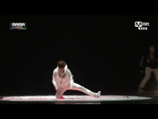 Bangtan + Block B - Dance Stage + Rap Stage (2014 MAMA AWARDS)