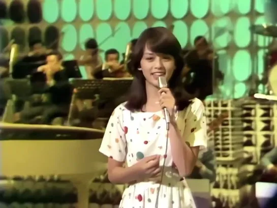 Nana Okada 岡田奈々 - そよ風と私 Breeze and me.1977