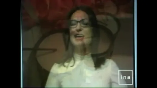 Nana Mouskouri - Je Te Regarde