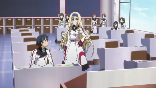 IS: Infinite Stratos - 01