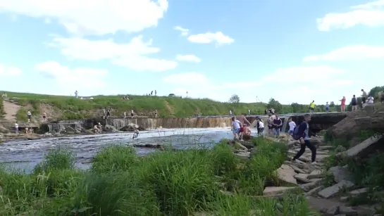 Саблинский водопад. на реке Тосна