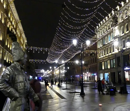 Огненное шоу в Санкт-Петербурге Пятница, 13 декабря 2019.