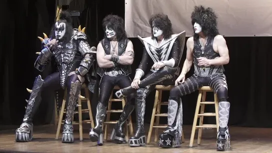 KISS & Def Leppard - 2014 - Press Conference (Total:45:37min) - 17 марта 2014 - "The House Of Blues" Los Angeles , CA